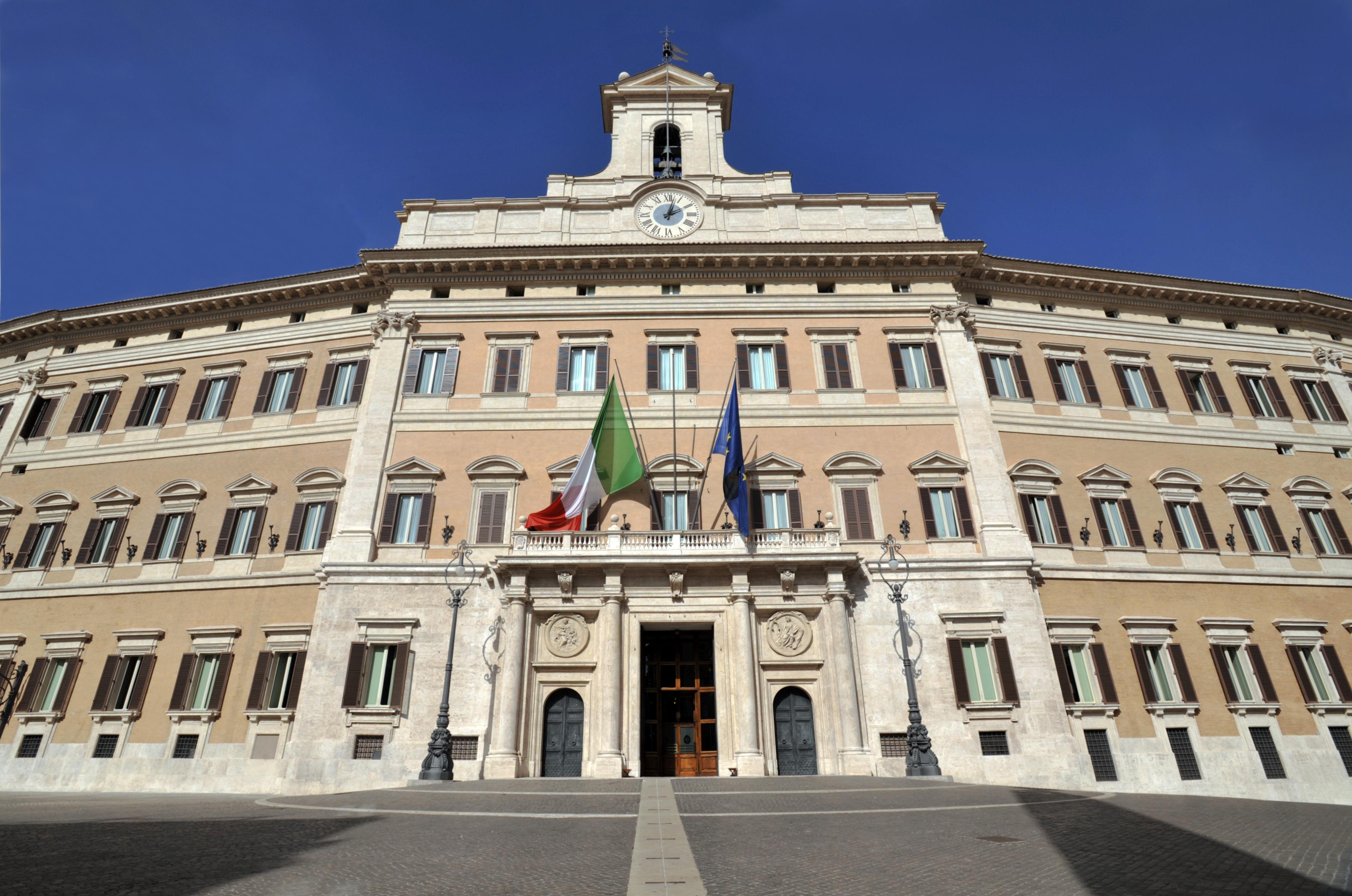 Palazzo Montecitorio, facciata barocca