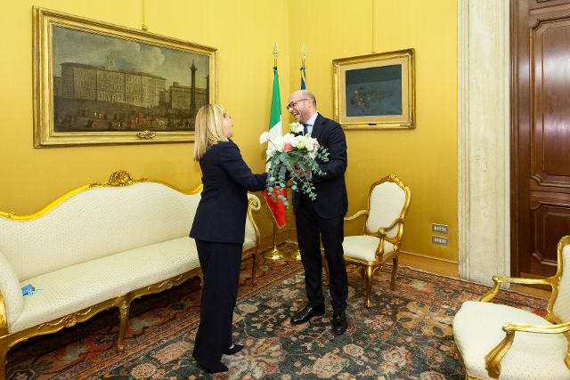 Il Presidente della Camera dei deputati, Lorenzo Fontana, in un momento dell'incontro con il Presidente del Consiglio dei Ministri, Giorgia Meloni