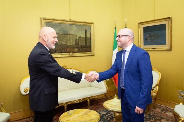 Montecitorio, Studio del Presidente - Incontro con il Capo di Stato Maggiore della Difesa, Giuseppe Cavo Dragone