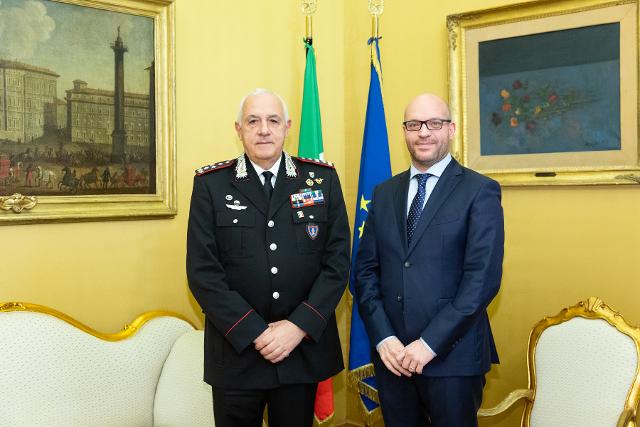 Il Presidente della Camera dei deputati, Lorenzo Fontana, con il Gen. C.A. Teo Luzi, Comandante Generale dell'Arma dei Carabinieri