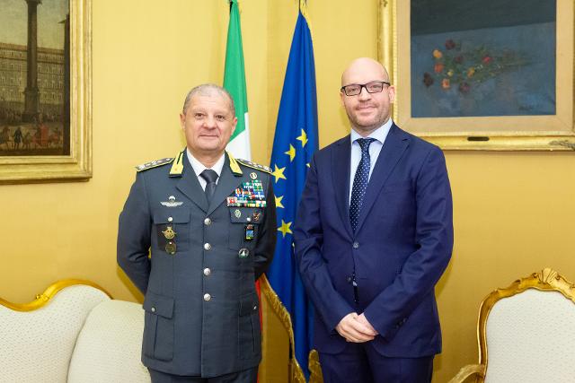 Il Presidente della Camera dei deputati, Lorenzo Fontana, con il Gen. C.A. Giuseppe Zafarana, Comandante Generale della Guardia di Finanza