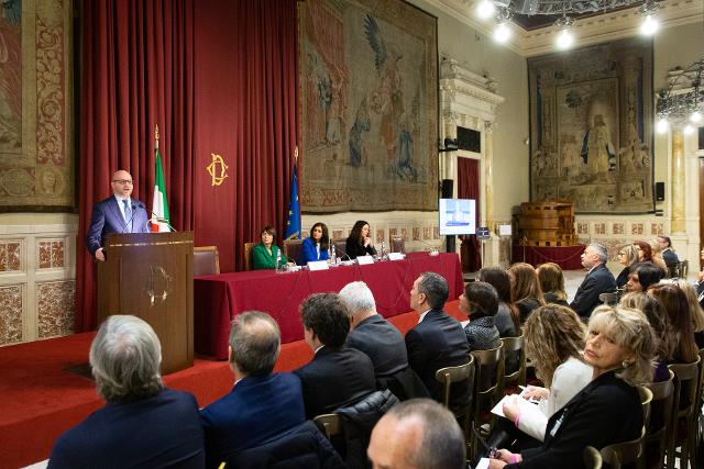 La Sala della Regina di Palazzo Montecitorio ha ospitato il Forum istituzionale 'La salute: un bene da difendere, un diritto da promuovere'