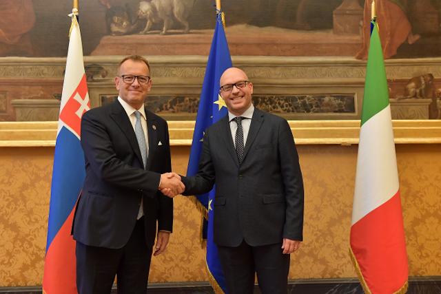 Montecitorio, Sala del Cavaliere – Incontro con il Presidente del Consiglio Nazionale della Repubblica Slovacca, Boris Kollár