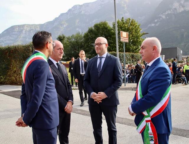 Il Presidente Lorenzo Fontana con il Presidente della Regione Veneto, Luca Zaia, con il Sindaco di Longarone, Roberto Padrin, e con il Sindaco di Ponte sulle Alpi, Paolo Vendramini