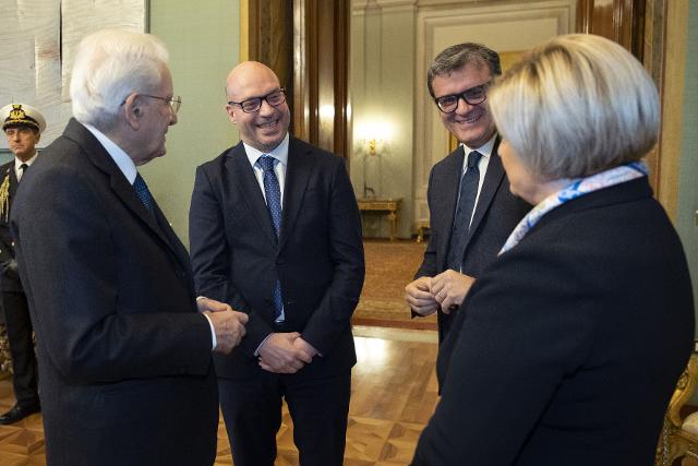 Il Presidente Lorenzo Fontana con il Presidente della Repubblica, Sergio Matterella, con il Ministro del lavoro e delle politiche sociali della Repubblica Italiana, Marina Elvira Calderone e con il Vicepresidente del Senato, Gian Marco Centinaio