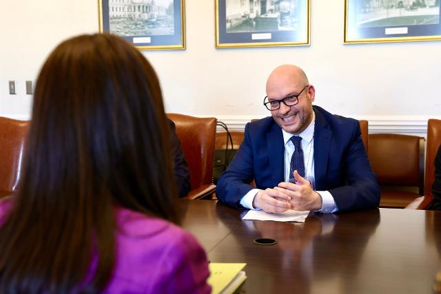 Il Presidente Fontana con Anne Neuberger, Viceconsigliere per la Sicurezza Nazionale per la cybersecurity e le tecnologie emergenti - Stati Uniti d'America, Washington DC.