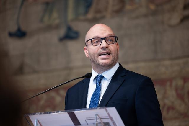 Il Presidente Fontana durante il suo indirizzo di saluto in occasione dell’evento “Intelligenza artificiale generativa per la Camera dei deputati: premiazione dei progetti vincitori della manifestazione di interesse”