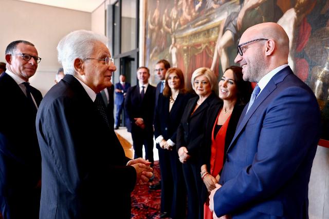 Il Presidente della Camera, Lorenzo Fontana, con il Presidente della Repubblica, Sergio Mattarella, anch'egli presente alla presentazione del Rapporto.