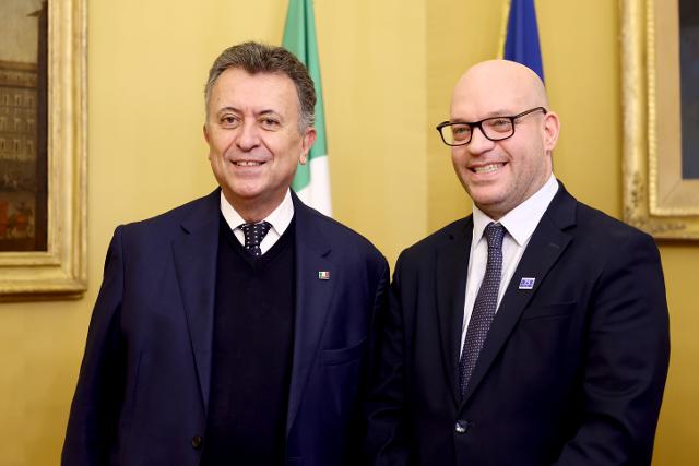 Il Presidente della Camera, Lorenzo Fontana, con l’Ambasciatore del Messico in Italia, S.E. Carlos García de Alba