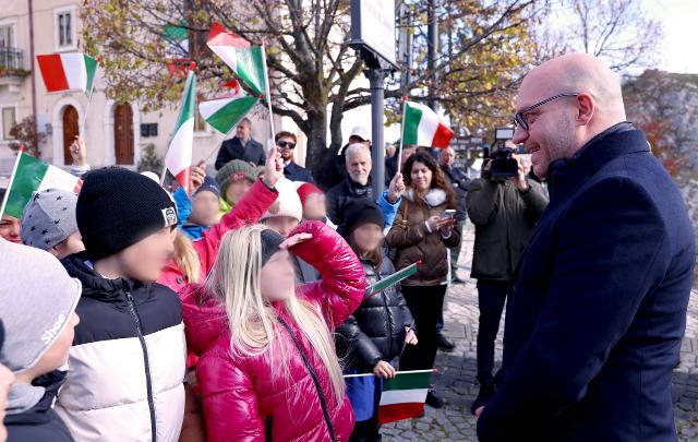Il Presidente della Camera, Lorenzo Fontana, in un momento nel corso della commemorazione dell’81° anniversario dell’Eccidio dei Limmari