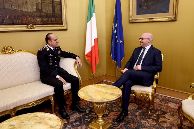 L'incontro tra il Presidente Fontana e il Generale Luongo si è tenuto nello studio del Presidente, a Palazzo Montecitorio.