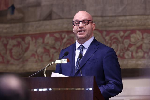 Il Presidente Lorenzo Fontana in un momento delle celebrazioni del trentennale della Conferenza dei Presidenti delle Assemblee legislative delle Regioni e delle Province Autonome