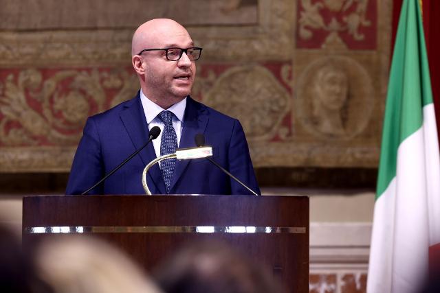 Il Presidente Lorenzo Fontana in un momento delle celebrazioni del trentennale della Conferenza dei Presidenti delle Assemblee legislative delle Regioni e delle Province Autonome