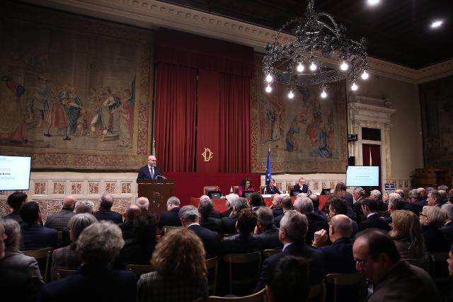 Il Presidente Lorenzo Fontana durante l'indirizzo di saluto in occasione della presentazione del 12° Rapporto di Itinerari Previdenziali dal titolo “Il bilancio del sistema previdenziale italiano”