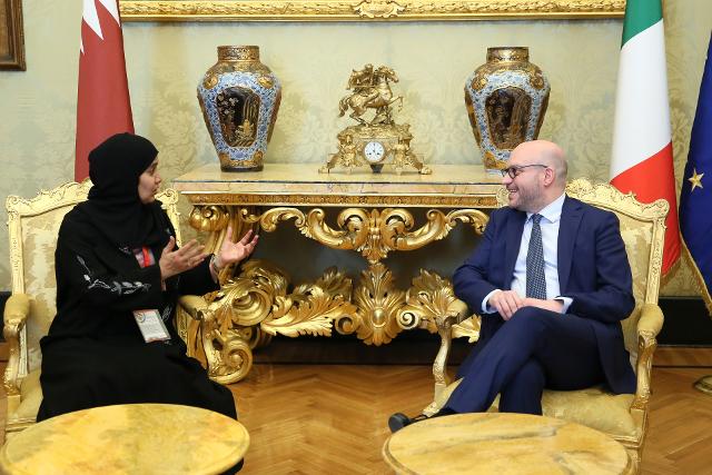 Il Presidente Fontana nel corso dell'incontro con il Vicepresidente del Consiglio della Shura del Qatar, Hamda bint Hassan Al Sulaiti