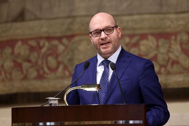 Il Presidente Fontana rivolge il suo indirizzo di saluto all’evento “Al servizio delle istituzioni con dedizione e coraggio. In ricordo dell'ambasciatore Luca Attanasio, del carabiniere scelto Vittorio Iacovacci e dell'autista Mustapha Milambo”