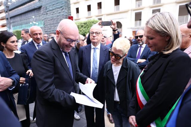 Il Presidente Fontana, l'On. Gianfranco Rotondi, la figlia di Fiorentino Sullo, Marcella Sullo, il Sindaco di Avellino, Laura Nargi