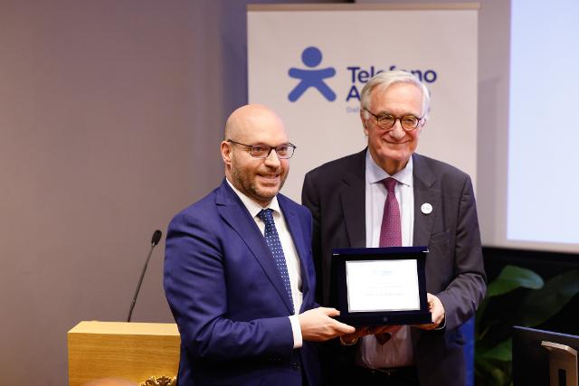 Il Presidente Lorenzo Fontana alla cerimonia di conferimento del “Premio per l’Infanzia e l’Adolescenza” da parte della Fondazione S.O.S. - Il Telefono Azzurro ETS