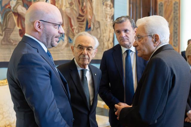 Il Presidente Lorenzo Fontana con il Presidente della Repubblica, Sergio Mattarella, con il Giudice della Corte Costituzionale, Giovanni Amoroso e con il Vicepresidente del Senato, Gian Marco
Centinaio
