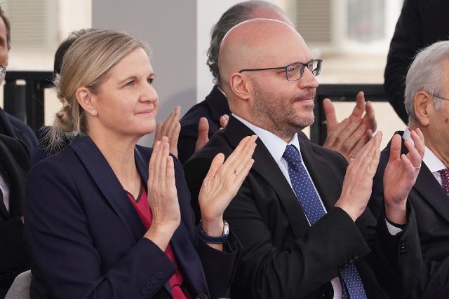 Il Presidente Fontana con il Presidente del Comitato Olimpico Internazionale, Kirsty Coventry durante la Cerimonia di inaugurazione del viaggio della Fiamma Olimpica in occasione dei Giochi Olimpici Invernali Milano-Cortina 2026