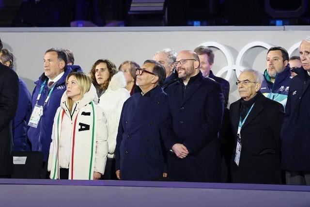 Il Presidente Fontanta con il Presidente del Senato, La Russa, il Presidente del Consiglio dei Ministri, Meloni e  il Presidente della Corte costituzionale, Amoroso, alla cerimonia di chiusura dei XXV Giochi Olimpici invernali Milano-Cortina 2026