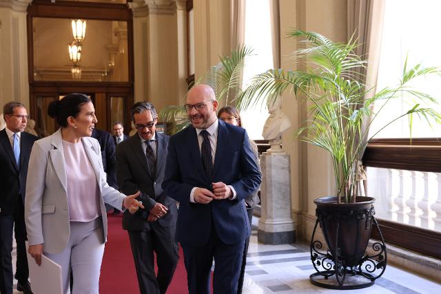 Il Presidente Fontana insieme al Presidente della Camera dei Deputati del Messico, Kenia López Rabadán
