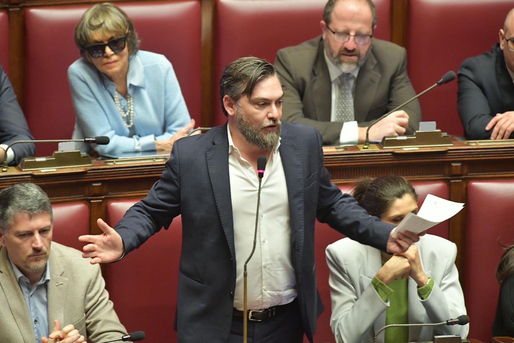 Intervento del deputato Riccardo Ricciardi