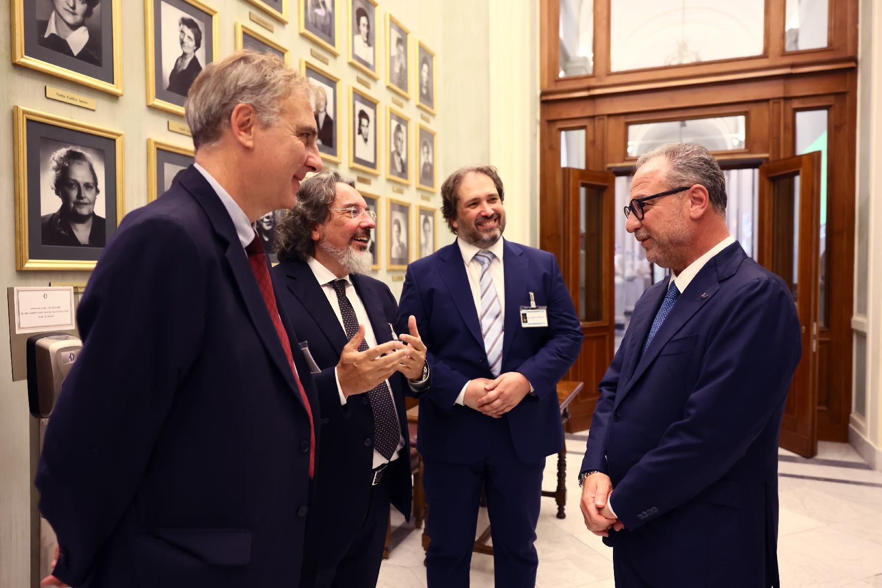 Presso la Sala della Regina di Montecitorio il convegno "Insieme per una salute globale: una proposta multidisciplinare". Saluti del vicepresidente Giorgio Mulè
